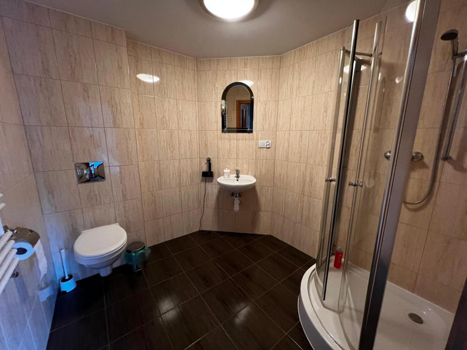 Leonardo Guesthouse Świeradów-Zdrój Exteriör bild